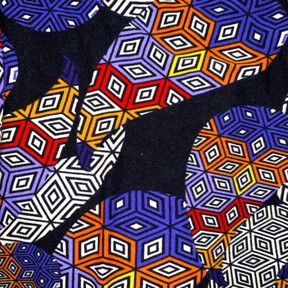 LuLaRoe Pants - LULAROE TALL AND CURVY LEGGINGS